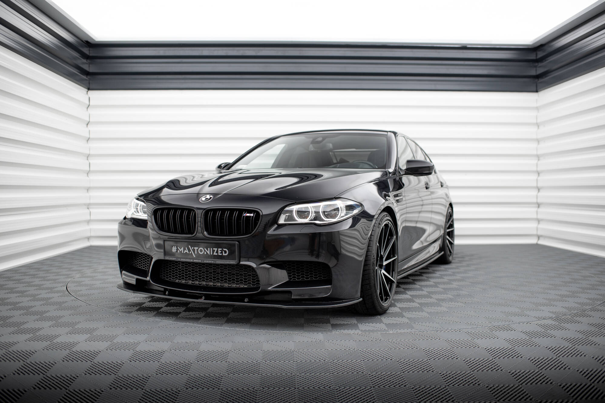 Передний сплиттер BMW M5 F10/F11 MAXTON DESIGN BM-5-10-M-FD1G