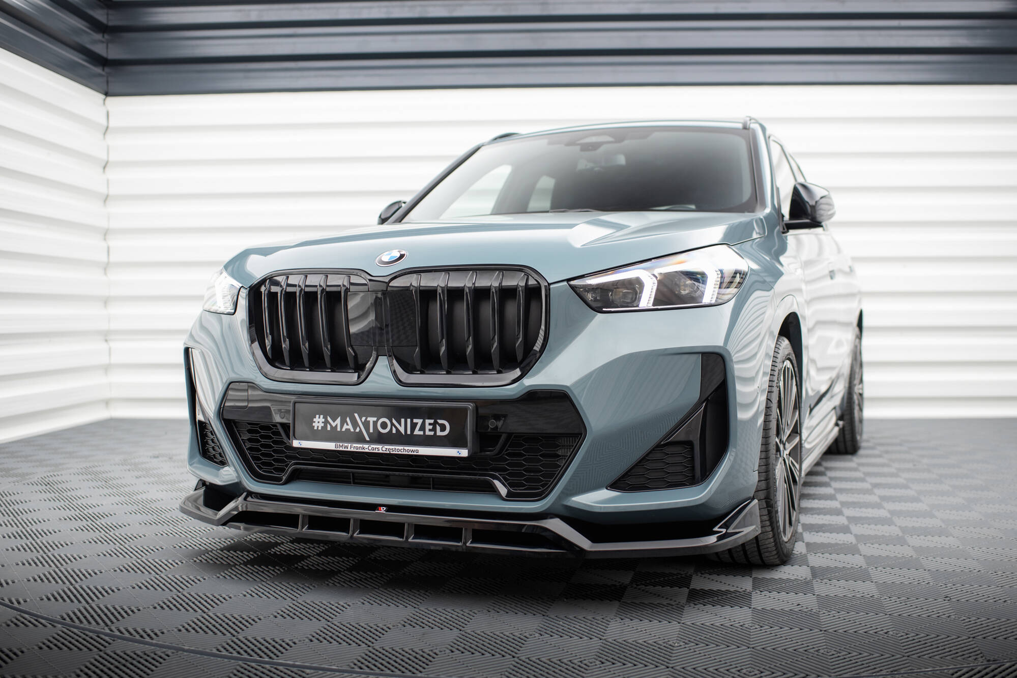 Передний сплиттер BMW X1 M-Pack U11 MAXTON DESIGN BM-X1-U11-MPACK-FD1G+FD1RG