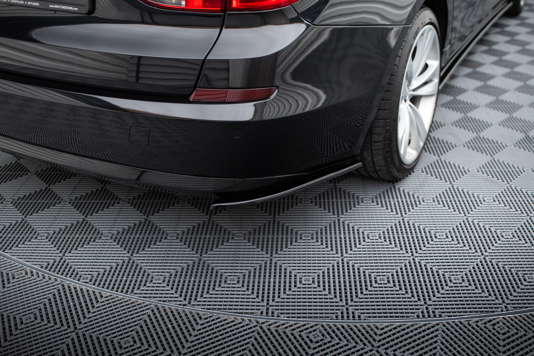 ЗАДНИЕ БОКОВЫЕ СПЛИТТЕРЫ BMW 5 GT F07 MAXTON DESIGN BM-5-GT-07-RSD1G