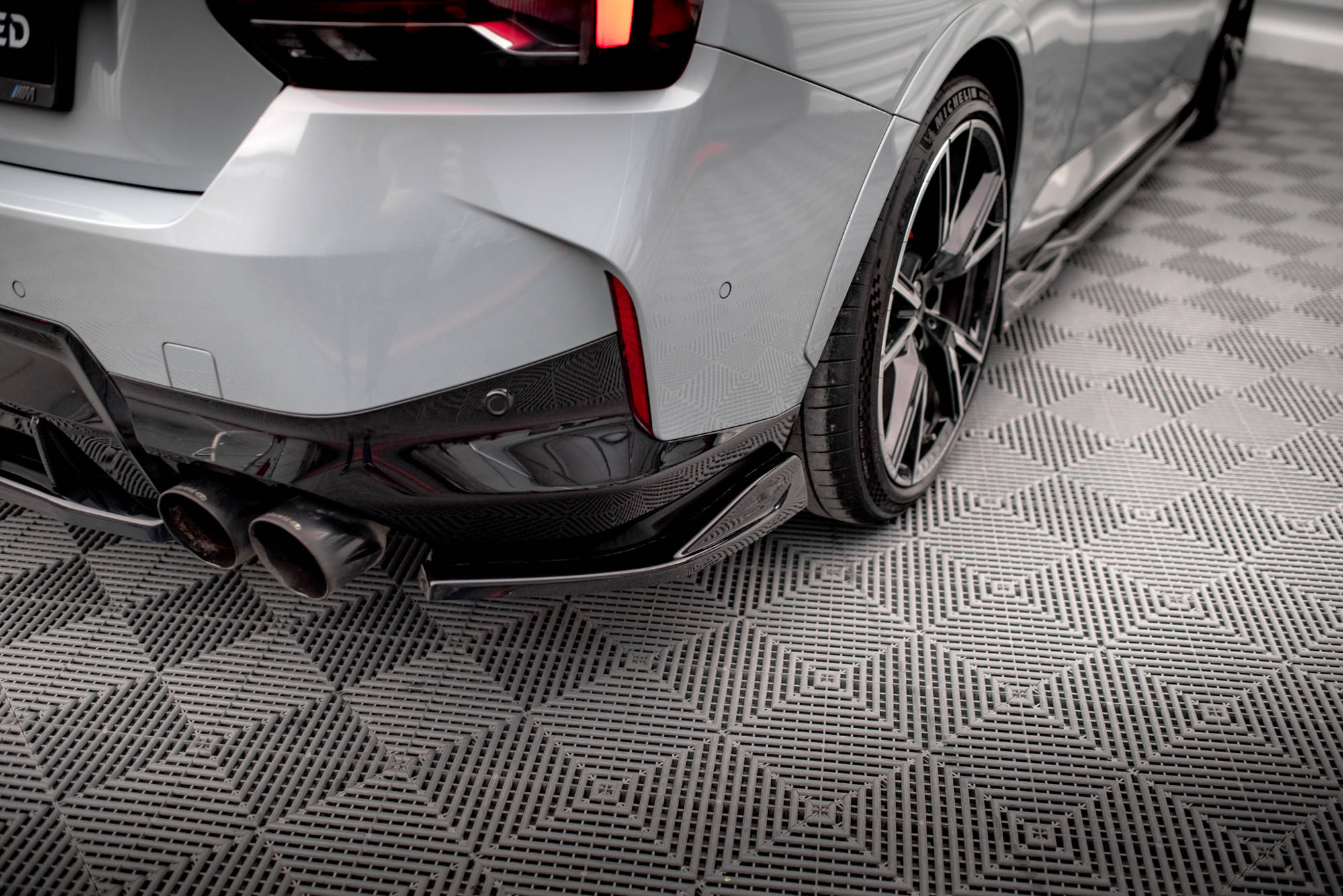 Задние боковые сплиттеры V.1 для BMW 2 Coupe M240i G42 MAXTON DESIGN BM-2-42-M-RSD1G