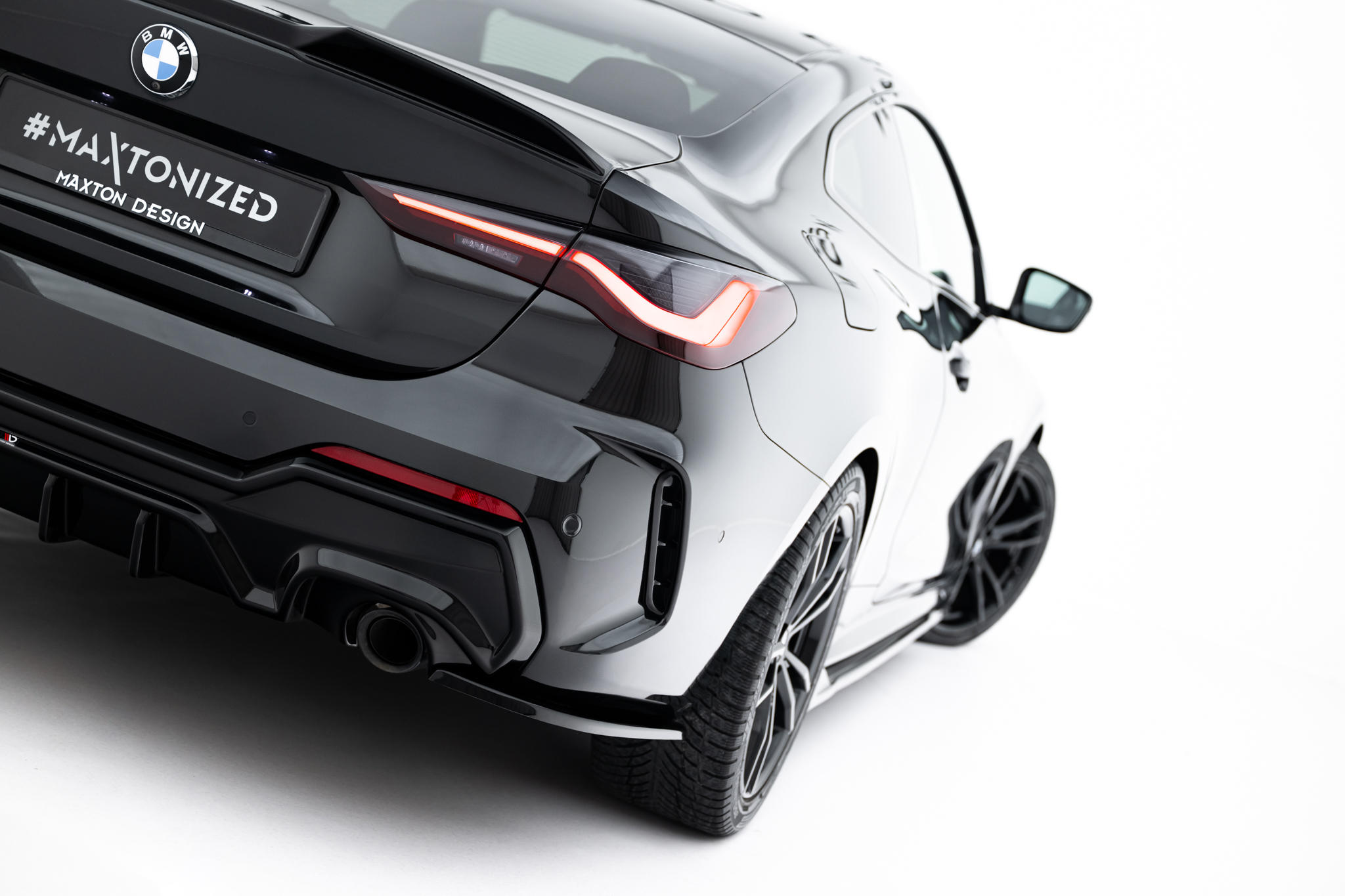 Задние боковые сплиттеры V.7 BMW 4 M-Pack G22 / G23 / G22 Facelift / G23 Facelift MAXTON DESIGN BM-4-G22-MPACK-RSD7G
