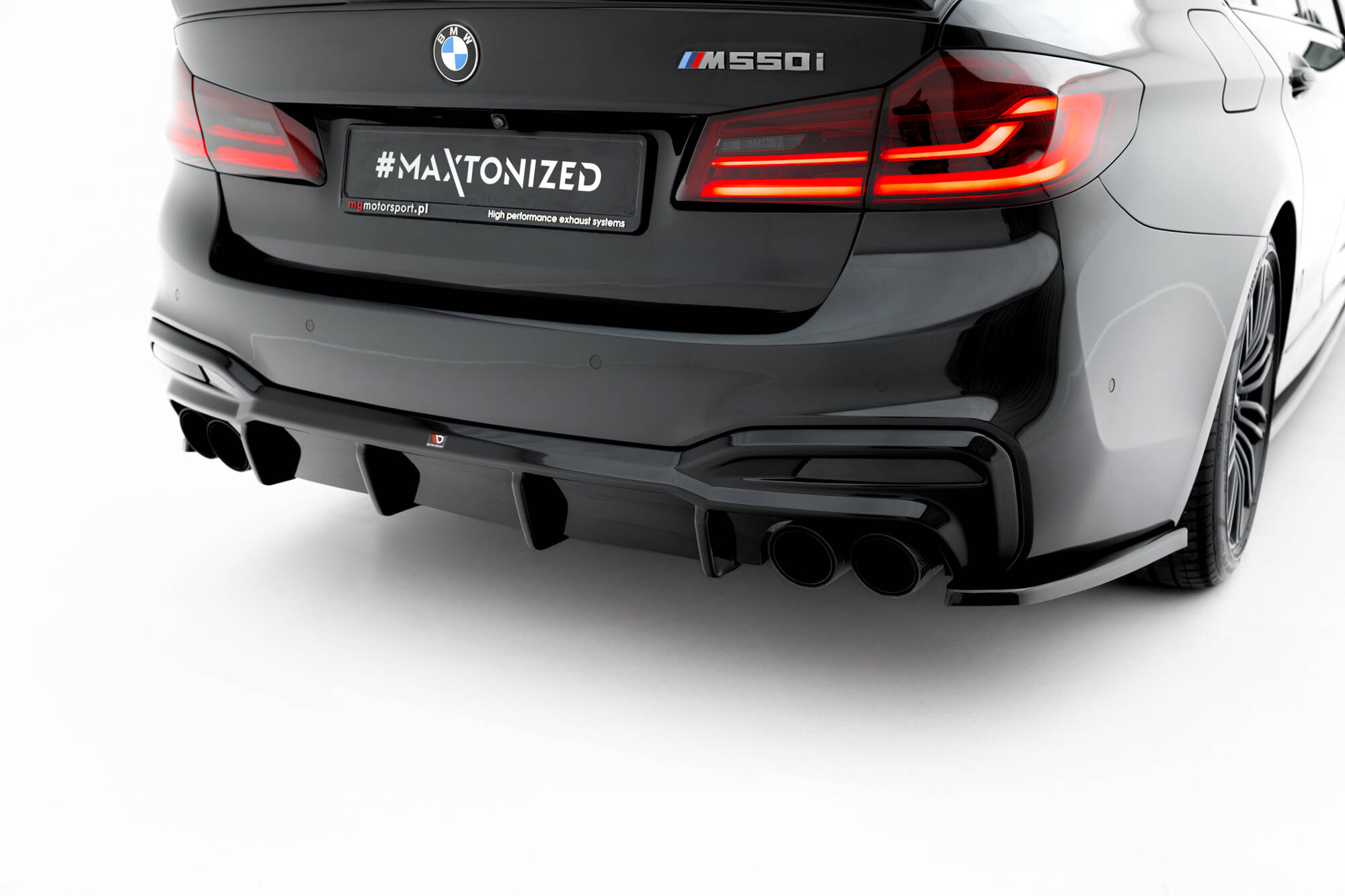 Задний бампер BMW M550i / 5 M-Pack Седан / Универсал G30 / G31 MAXTON DESIGN BM-5-G30-M550-RS1GOO_OO