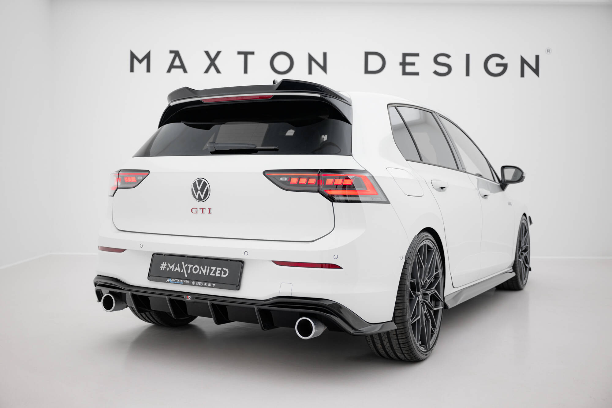 Задний бампер V.4 Volkswagen Golf GTI Mk8 MAXTON DESIGN VW-GO-8-GTI-CS-RS1G-GTIO_O