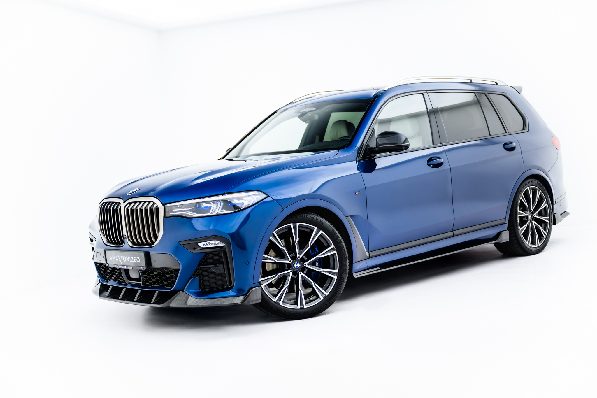 Комплект препреговых карбоновых сплиттеров для BMW X7 M-Pack G07 MAXTON DESIGN CF-BM-X7-07-MPACK-SET