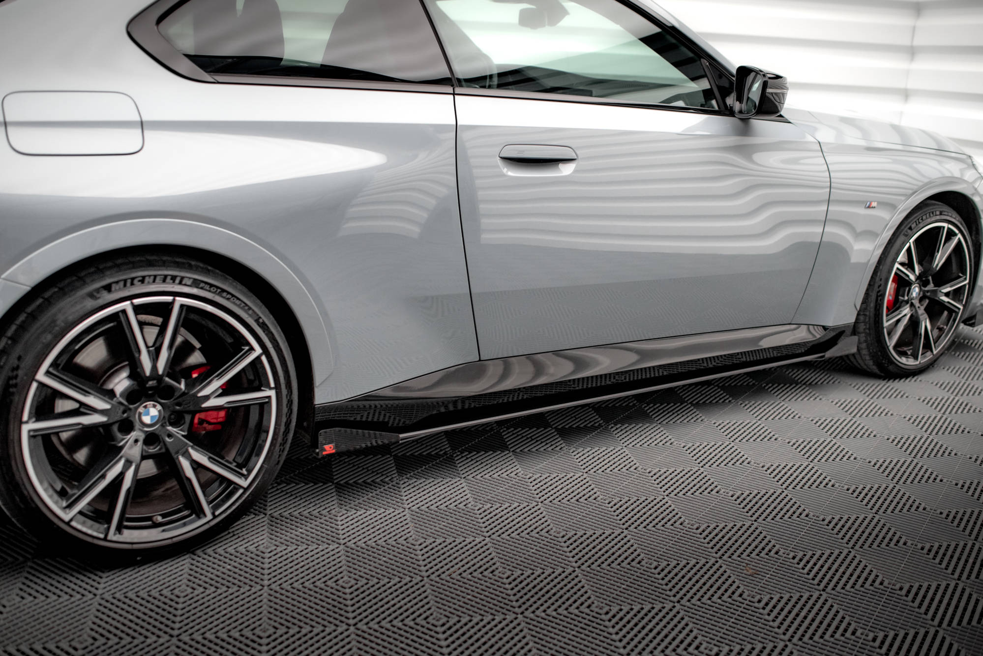 Боковые накладки BMW 2 Coupe M-Pack / M240i G42 MAXTON DESIGN BM242MPACKCNC-SF1G