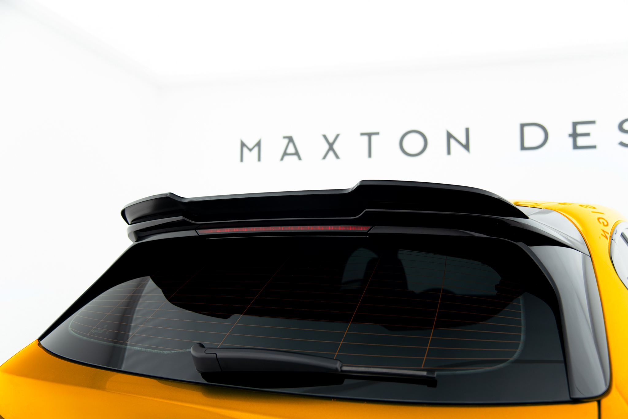 Накладка на спойлер V.1 BMW 1 M-Pack F70 MAXTON DESIGN BM-1-40-M-CAP1G
