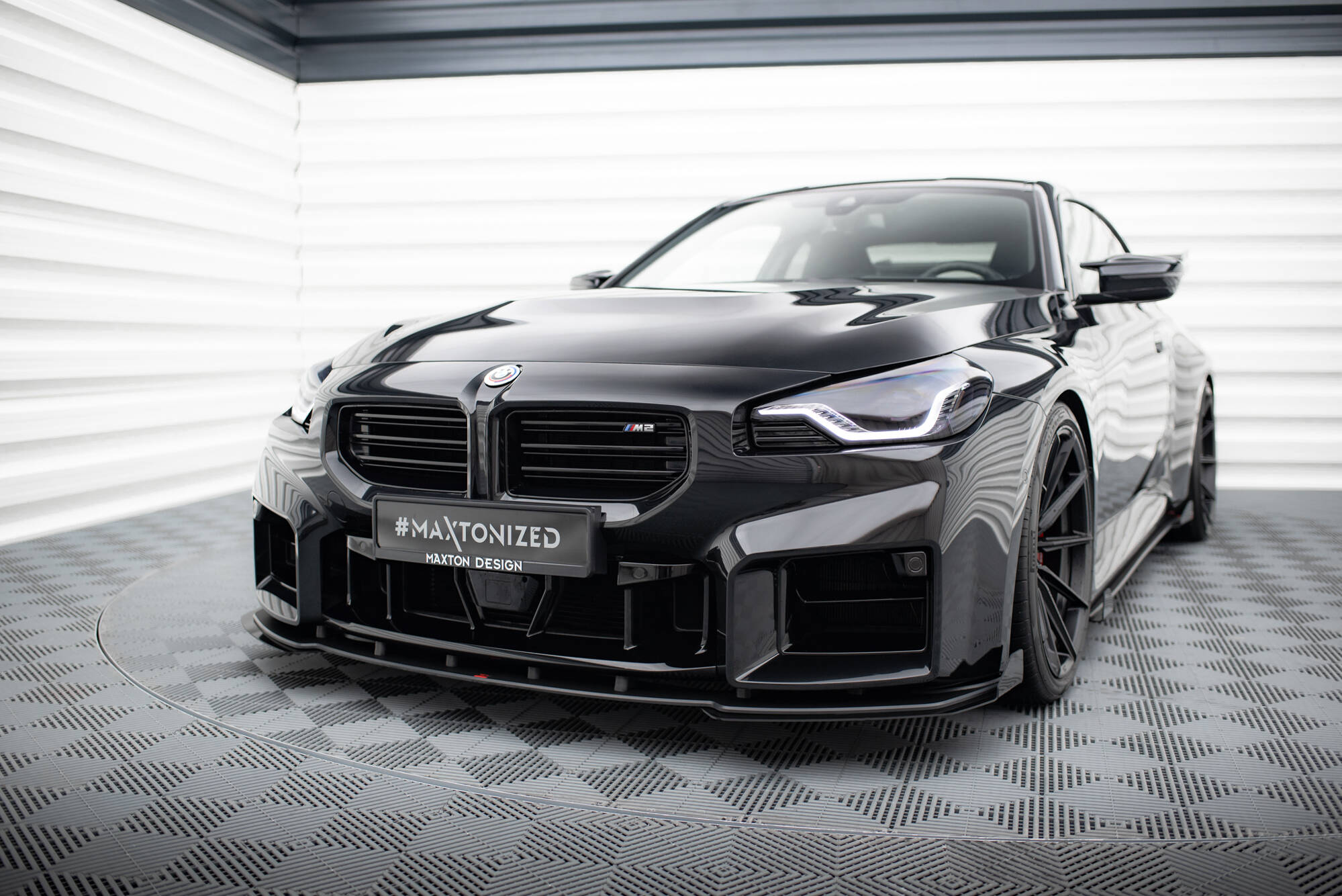 Передний сплиттер Street Pro V.1 + брызговики для BMW M2 G87 MAXTON DESIGN BMM2G87CNC-FD1B+FSF1G
